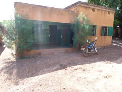 bureauATlobiri.jpg